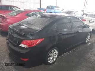 2012 Hyundai Accent GLS z VIN KMHCU4AEXCU059553, wystawiony jako IAAI lot #42207435 z przebiegiem 122 796 mil mil oraz . Historia ofert i sprzedaży dostępna na DreamBid. Obrazek 4.
