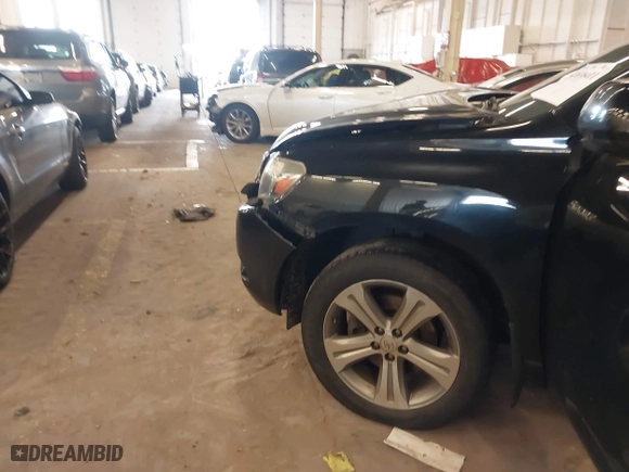 2009 Toyota Highlander Sport with VIN JTEES43A292147672, listed as a IAAI auction lot 41616411 with 148,002 mi miles. Bid and sale history available at carsss.com. Image 6.