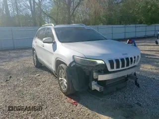 2019 Jeep Cherokee Latitude with VIN 1C4PJLCB7KD370156, listed as a Copart auction lot 50612335 with 101,499 mi miles and Salvage Title. Bid and sale history available at carsss.com. Image 12.