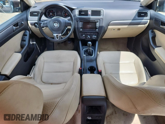 2014 Volkswagen Jetta TDI w/Premium with VIN 3VW3L7AJ9EM303218, listed as a Copart auction lot 64261985 with 187,371 mi miles and Clean title. Bid and sale history available at DreamBid. Image 8.