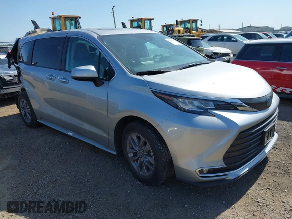 2022 Toyota Sienna XLE with VIN 5TDYRKEC1NS125049, listed as a IAAI auction lot 41984671 with 40,705 mi miles and . Bid and sale history available at DreamBid. Image 1.