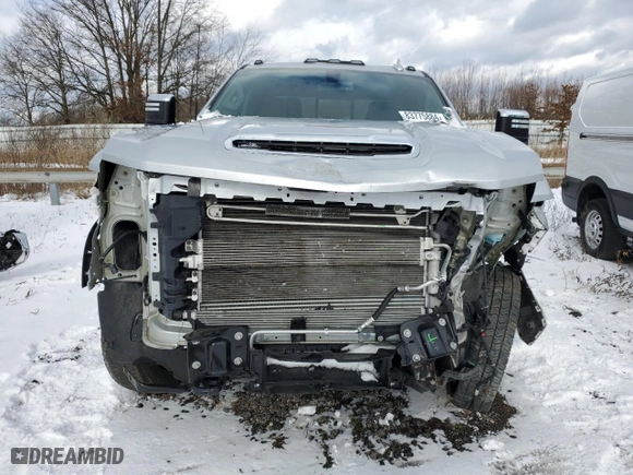 2022 Chevrolet Silverado 3500HD LTZ with VIN 1GC4YUEY3NF128303, listed as a Copart auction lot 83775884 with 25,331 mi miles and Salvage Title. Bid and sale history available at carsss.com. Image 5.