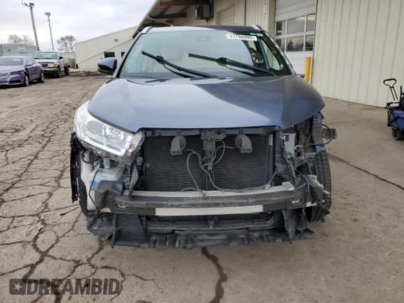 2018 Toyota Highlander SE z VIN 5TDJZRFH8JS840487, wystawiony jako Copart lot #43796995 z przebiegiem 86 997 mil mil oraz Nie do naprawy • Non repairable. Historia ofert i sprzedaży dostępna na DreamBid. Obrazek 5.