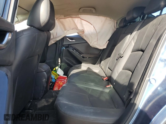 2018 Mazda 3 Touring with VIN 3MZBN1L36JM272781, listed as a Copart auction lot 53205615 with 31,724 mi miles and Salvage Title. Bid and sale history available at carsss.com. Image 11.