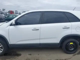2014 Kia Sorento LX with VIN 5XYKT3A66EG486609, listed as a IAAI auction lot 42040281 with Not Provided miles and . Bid and sale history available at DreamBid. Image 13.