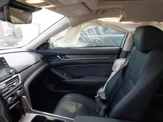 2020 Honda Accord EX-L with VIN 1HGCV2F50LA004868, listed as a IAAI auction lot 42261331 with 27,195 mi miles and . Bid and sale history available at DreamBid. Image 5.