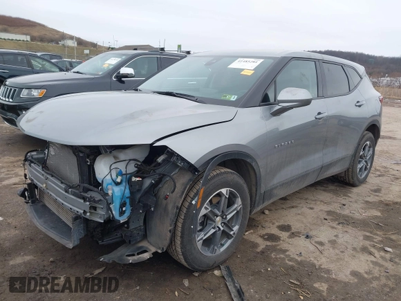 2023 Chevrolet Blazer LT z VIN 3GNKBHR44PS151103, wystawiony jako IAAI lot #41485281 z przebiegiem 37 351 mil mil oraz . Historia ofert i sprzedaży dostępna na DreamBid. Obrazek 18.