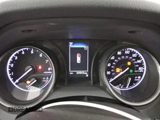 2022 Toyota Camry SE z VIN 4T1G11AKXNU630931, wystawiony jako Copart lot #82355254 z przebiegiem 34 943 mil mil oraz Czysty tytuł • Clean title. Historia ofert i sprzedaży dostępna na DreamBid. Obrazek 9.
