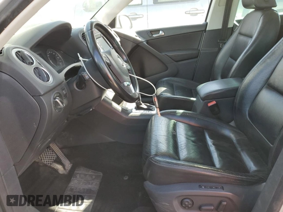 2011 Volkswagen Tiguan SE with VIN WVGBV7AX1BW546543, listed as a Copart auction lot 48498065 with 129,728 mi miles and Clean Title. Bid and sale history available at DreamBid. Image 7.