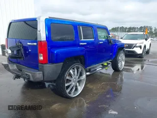 2006 Hummer H3 with VIN 5GTDN136568179177, listed as a IAAI auction lot 41950456 with 223,713 mi miles. Bid and sale history available at carsss.com. Image 4.