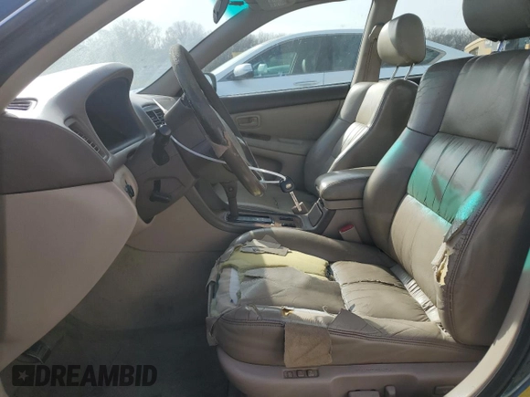 1998 Lexus ES 300 z VIN JT8BF28G4W5043724, wystawiony jako Copart lot #44194005 z przebiegiem 234 200 mil mil oraz Czysty tytuł • Clean title. Historia ofert i sprzedaży dostępna na DreamBid. Obrazek 7.