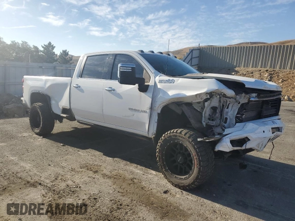 2022 Chevrolet Silverado 3500HD High Country with VIN 1GC4YVEY7NF114457, listed as a Copart auction lot 72628924 with 115,513 mi miles and Salvage Title. Bid and sale history available at carsss.com. Image 4.