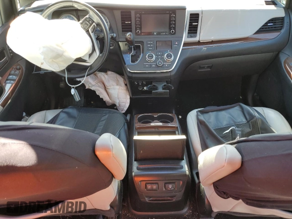 2018 Toyota Sienna XLE with VIN 5TDDZ3DC6JS196196, listed as a Copart auction lot 60103275 with 71,209 mi miles and Salvage title. Bid and sale history available at DreamBid. Image 8.