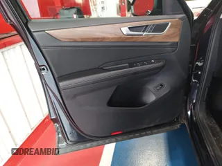 2024 Volkswagen Atlas SE с VIN 1V2HR2CA0RC565268, выставлен на аукционе IAAI как лот 42796122 с пробегом 25 132 миль миль и . История ставок и продаж доступна на DreamBid. Изображение 23.