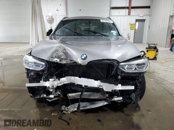 2021 BMW X4 M z VIN 5YMUJ0C05M9E04935, wystawiony jako Copart lot #42149535 z przebiegiem Nie podano mil oraz Szkody całkowita. Historia ofert i sprzedaży dostępna na DreamBid. Obrazek 5.