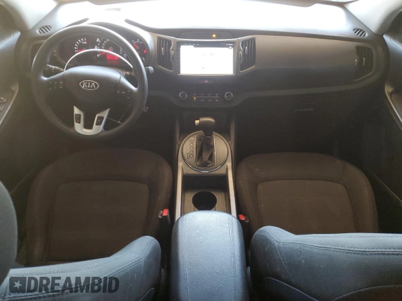 2013 Kia Sportage LX z VIN KNDPB3A20D7374714, wystawiony jako Copart lot #60260025 z przebiegiem 68 178 mil mil oraz Czysty tytuł • Clean title. Historia ofert i sprzedaży dostępna na DreamBid. Obrazek 8.