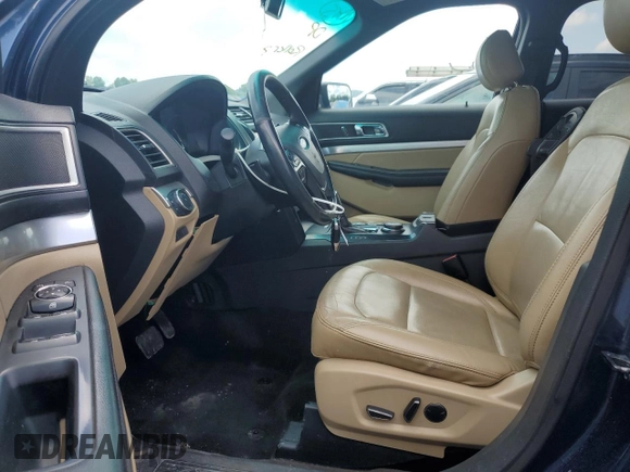 2017 Ford Explorer XLT z VIN 1FM5K8DH3HGB57678, wystawiony jako Copart lot #64508605 z przebiegiem 131 325 mil mil oraz Czysty tytuł • Clean title. Historia ofert i sprzedaży dostępna na DreamBid. Obrazek 7.