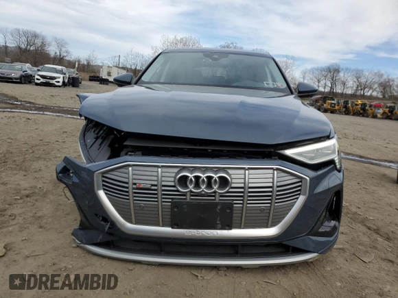 2021 Audi e-tron Sportback Prestige z VIN WA13AAGE0MB019623, wystawiony jako Copart lot #49598914 z przebiegiem 20 856 mil mil oraz . Historia ofert i sprzedaży dostępna na DreamBid. Obrazek 5.