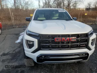 2024 GMC Canyon 4WD AT4X with VIN 1GTP6EEKXR1134879, listed as a Copart auction lot 44358345 with 12,567 mi miles and Salvage Title. Bid and sale history available at carsss.com. Image 5.