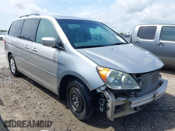 2008 Honda Odyssey EX-L with VIN 5FNRL38668B102716, listed as a IAAI auction lot 41908212 with 221,253 mi miles. Bid and sale history available at carsss.com. Image 1.