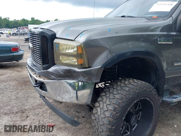 2007 Ford F-250 XL with VIN 1FTSW21P97EA66915, listed as a IAAI auction lot 42424768 with 273,864 mi miles and . Bid and sale history available at DreamBid. Image 6.