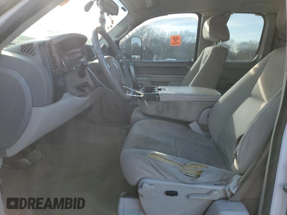 2011 GMC Sierra 1500 SLE z VIN 1GTR2VE37BZ356767, wystawiony jako Copart lot #44529985 z przebiegiem 359 911 mil mil oraz Szkoda całkowita • Salvage title. Historia ofert i sprzedaży dostępna na DreamBid. Obrazek 7.