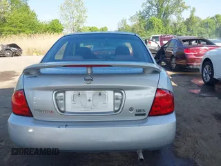 2005 Nissan Sentra 1.8 with VIN 3N1CB51D55L587525, listed as a IAAI auction lot 42165822 with 231,282 mi miles and . Bid and sale history available at DreamBid. Image 16.