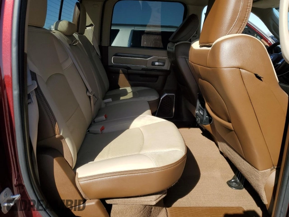 2021 Ram 2500 Laramie z VIN 3C6UR5FL4MG631655, wystawiony jako Copart lot #52765795 z przebiegiem 142 486 mil mil oraz Szkoda całkowita • Salvage title. Historia ofert i sprzedaży dostępna na DreamBid. Obrazek 10.