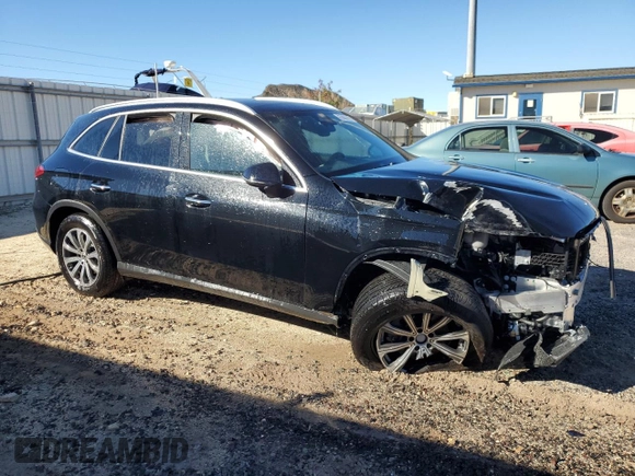 2024 Mercedes-Benz GLC 300 z VIN W1NKM4HB9RF220458, wystawiony jako Copart lot #50275635 z przebiegiem 4 153 mil mil oraz Szkoda całkowita • Salvage title. Historia ofert i sprzedaży dostępna na DreamBid. Obrazek 4.