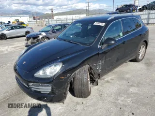 2012 Porsche Cayenne S z VIN WP1AB2A24CLA49620, wystawiony jako Copart lot #51384715 z przebiegiem Nie podano mil oraz Szkody całkowita. Historia ofert i sprzedaży dostępna na DreamBid. Obrazek 1.