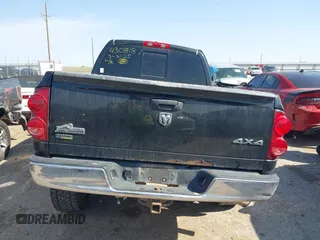 2008 Dodge 1500 SLT z VIN 1D7HU18N08S510920, wystawiony jako IAAI lot #42026116 z przebiegiem 243 377 mil mil oraz . Historia ofert i sprzedaży dostępna na DreamBid. Obrazek 17.