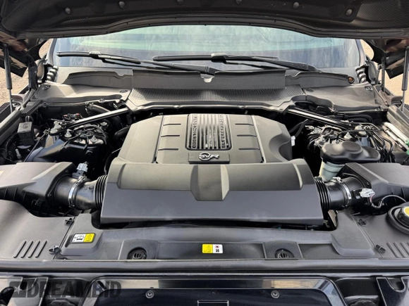 2018 Land Rover Range Rover Sport SVR with VIN SALWZ2SE9JA810039, listed as a Copart auction lot 49401525 with 167,379 mi miles and Clean Title. Bid and sale history available at carsss.com. Image 5.