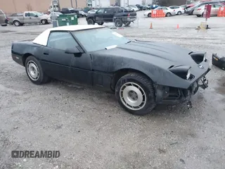1987 Chevrolet Corvette z VIN 1G1YY3184H5124409, wystawiony jako IAAI lot #41518101 z przebiegiem 121 592 mil mil oraz . Historia ofert i sprzedaży dostępna na DreamBid. Obrazek 1.