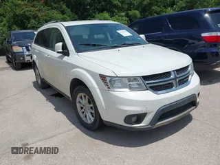 2017 Dodge Journey SXT z VIN 3C4PDCBG4HT590992, wystawiony jako IAAI lot #42378549 z przebiegiem 275 884 mil mil oraz . Historia ofert i sprzedaży dostępna na DreamBid. Obrazek 1.