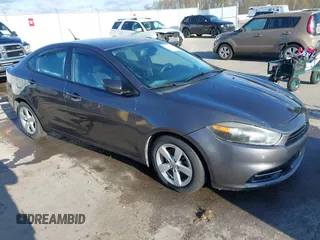 2015 Dodge Dart SXT z VIN 1C3CDFBB9FD330289, wystawiony jako IAAI lot #42026871 z przebiegiem 112 763 mil mil oraz . Historia ofert i sprzedaży dostępna na DreamBid. Obrazek 1.
