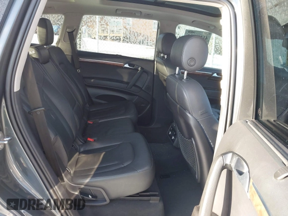 2014 Audi Q7 3.0T S line Prestige with VIN WA1DGAFE5ED010250, listed as a IAAI auction lot 41257093 with 131,001 mi miles. Bid and sale history available at carsss.com. Image 8.