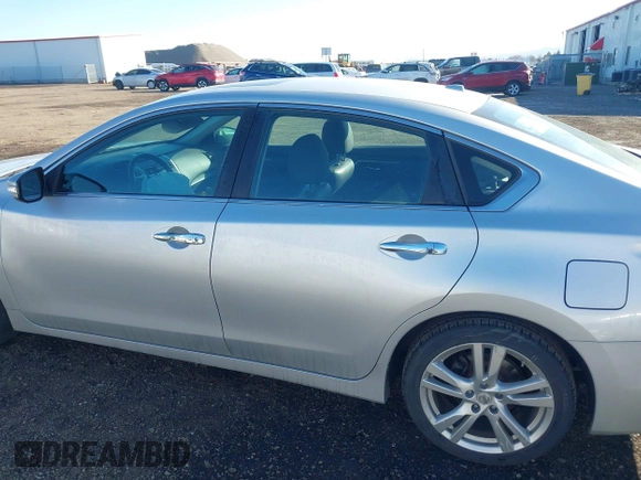 2015 Nissan Altima SL with VIN 1N4BL3AP1FC492600, listed as a IAAI auction lot 41724989 with 91,503 mi miles and . Bid and sale history available at carsss.com. Image 14.