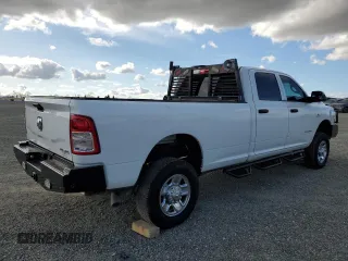2022 Ram 2500 Tradesman with VIN 3C6UR5HL7NG335589, listed as a Copart auction lot 47782855 with 59,901 mi miles and Salvage title. Bid and sale history available at DreamBid. Image 3.