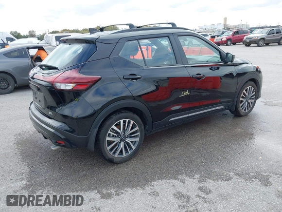 2023 Nissan Kicks SR with VIN 3N1CP5DV5PL525955, listed as a IAAI auction lot 40800444 with 27,121 mi miles. Bid and sale history available at carsss.com. Image 4.