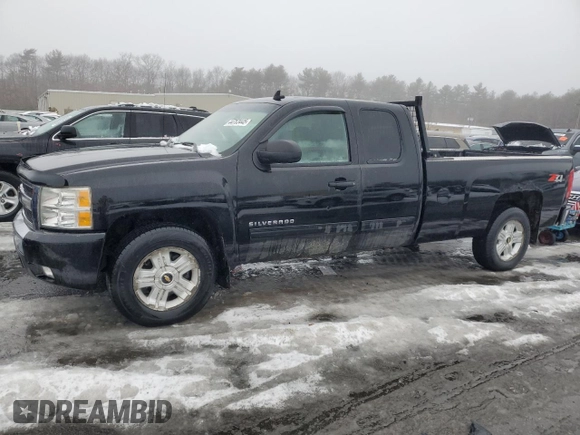 2011 Chevrolet Silverado 1500 LT with VIN 1GCRKSE06BZ193579, listed as a Copart auction lot 44763445 with 149,934 mi miles and Salvage Title. Bid and sale history available at DreamBid. Image 1.