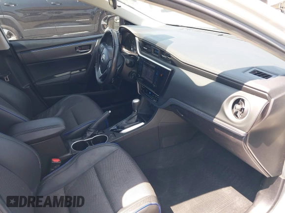 2019 Toyota Corolla L z VIN 5YFBURHE6KP897965, wystawiony jako IAAI lot #42379901 z przebiegiem 53 942 mil mil oraz . Historia ofert i sprzedaży dostępna na DreamBid. Obrazek 5.