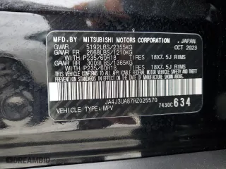 2024 Mitsubishi Outlander ES with VIN JA4J3UA87RZ025570, listed as a Copart auction lot 86778764 with 8,762 mi miles and Salvage Title. Bid and sale history available at carsss.com. Image 13.