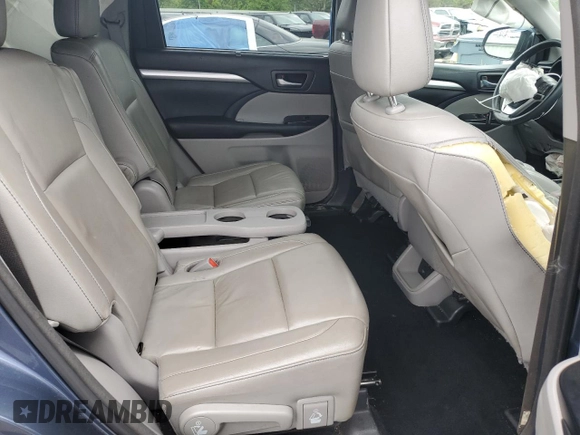 2018 Toyota Highlander SE z VIN 5TDJZRFH4JS862146, wystawiony jako Copart lot #58773395 z przebiegiem 64 210 mil mil oraz Szkoda całkowita • Salvage title. Historia ofert i sprzedaży dostępna na DreamBid. Obrazek 11.