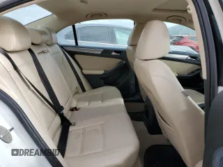 2015 Volkswagen Jetta Sedan 1.8T SE w/Connectivity with VIN 3VWD07AJ3FM235688, listed as a Copart auction lot 50585285 with 0 mi miles and Salvage Title. Bid and sale history available at carsss.com. Image 10.