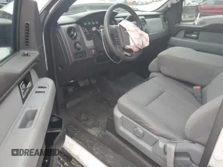 2013 Ford F-150 XL with VIN 1FTMF1EF3DFA59064, listed as a Copart auction lot 82676274 with 144,003 mi miles and Salvage Title. Bid and sale history available at DreamBid. Image 8.