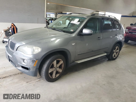2008 BMW X5 3.0si with VIN 5UXFE43598L001943, listed as a Copart auction lot 51587975 with 167,836 mi miles and Clean Title. Bid and sale history available at carsss.com. Image 1.