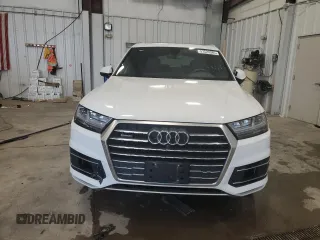 2019 Audi Q7 Premium Plus with VIN WA1LAAF77KD006744, listed as a Copart auction lot 57523385 with 118,543 mi miles and Salvage title. Bid and sale history available at DreamBid. Image 5.