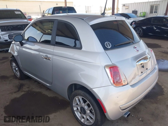 2012 FIAT 500 Pop z VIN 3C3CFFAR4CT288760, wystawiony jako IAAI lot #42487469 z przebiegiem 136 962 mil mil oraz . Historia ofert i sprzedaży dostępna na DreamBid. Obrazek 3.