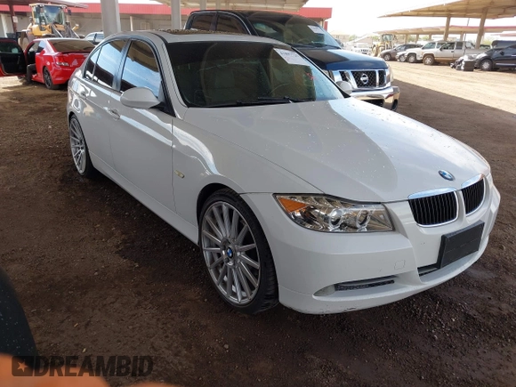 2008 BMW 3 Series 328i with VIN WBAVC535X8FZ82806, listed as a IAAI auction lot 41897725 with 146,852 mi miles. Bid and sale history available at carsss.com. Image 1.