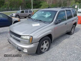 2002 Chevrolet TrailBlazer LTZ with VIN 1GNDT13S522148798, listed as a IAAI auction lot 42066656 with 175,907 mi miles and . Bid and sale history available at DreamBid. Image 2.